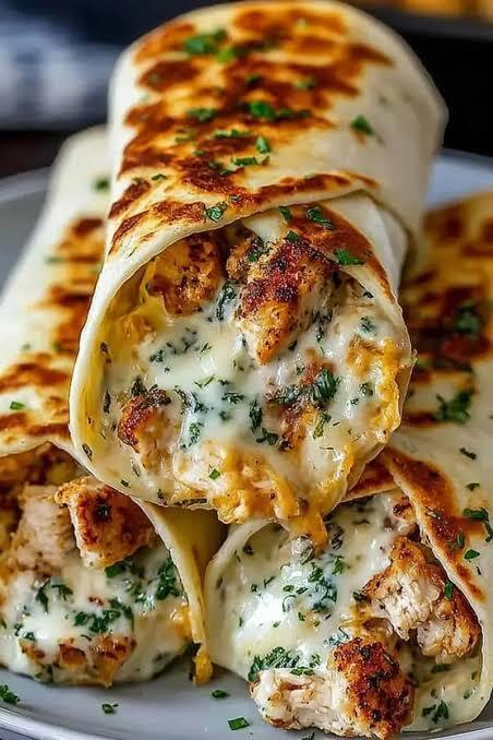 Garlic crispy chicken wrap